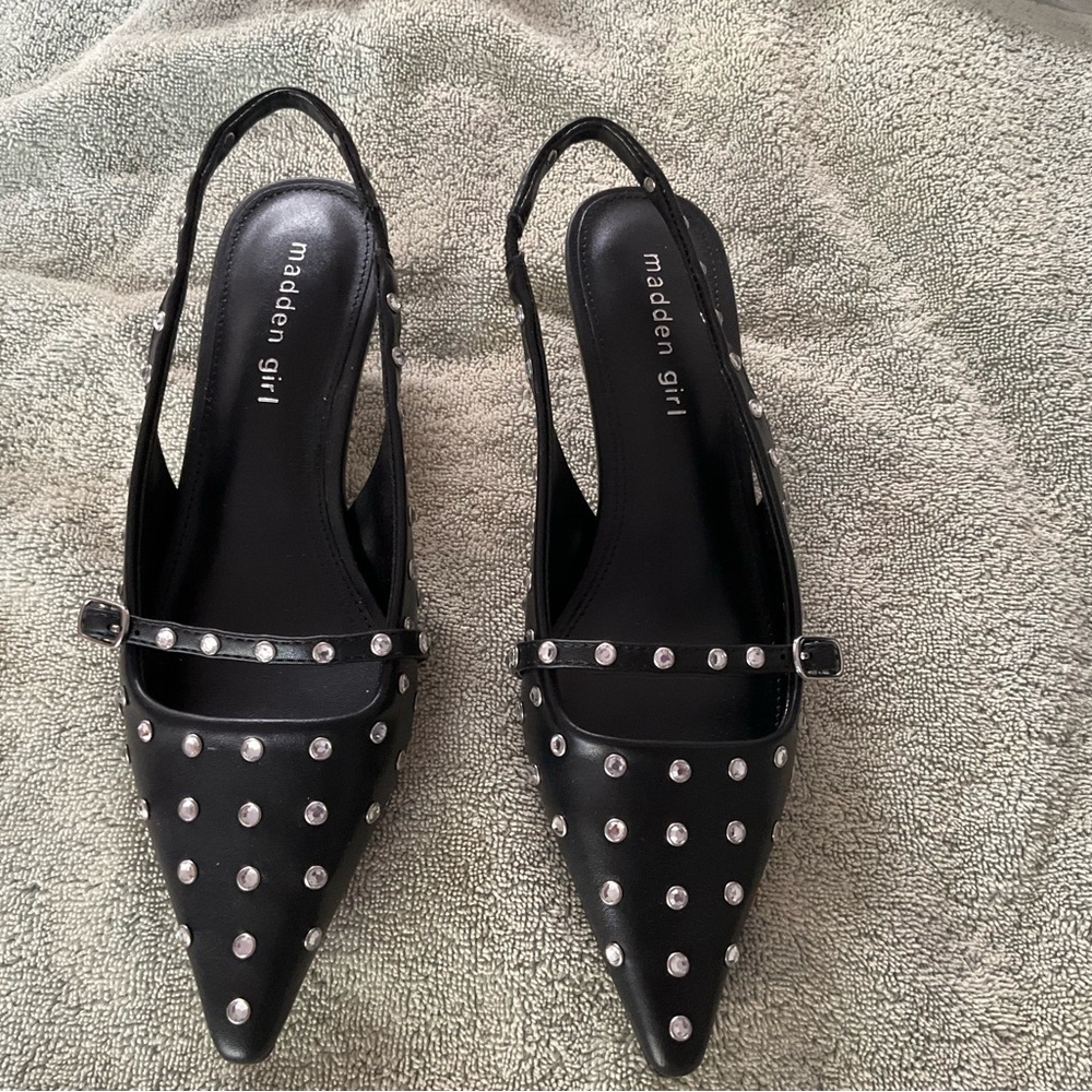 Women’s shoes